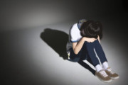 シンガポールで13歳少女らへの性犯罪に懲役25年超とむち打ち刑、韓国では自国の甘い量刑に怒り