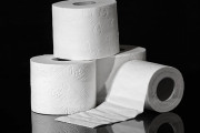 その目的は？トイレットペーパーを冷蔵庫に入れるライフハックが話題に