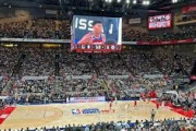 日本人のNBA観戦マナーに全米騒然！←「世界で最も礼儀正しい人々！」（海外の反応）