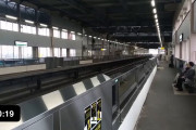 海外「なんて速さだ！自分の国にも欲しい！」日本の駅を通過する新幹線に海外の人たちが大興奮！