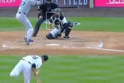 記者「（大谷）翔平はホームランの飛距離にビックリしているかい？」大谷「そうですね～」