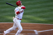 大谷翔平の復活６号２ランに全米興奮！←「藤浪に感謝」（海外の反応）