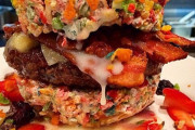外国人「俺達でも馬鹿げてると思った食い物を貼ってみよう」