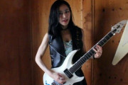 海外「美人でしかもギターが上手いとは！」日本の女性ギタリスト、Yukiのギター演奏に対する海外の反応