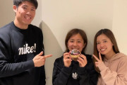 【海外の反応】「マナが29歳だと？」冨安健洋が同僚・岩渕真奈の誕生日をお祝い