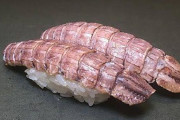 外国人「すまんシャコの寿司だけは無理だった、見た目が昆虫すぎる…」