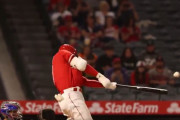 大谷の15号HRの別アングルからの映像がまるで映画のよう　海外「美しい」「野球はこんなにもクールなスポーツなんだ」「この男のおかげで野球というスポーツが大好きになったよ」