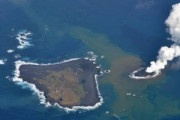 海外「母なる大地がまた動き出したか」　西之島の噴火が海外で話題に！なお観測史上最高の噴煙　海外の反応