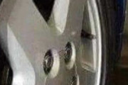【画像】フェラーリメカニックにゃ！