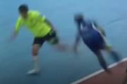 韓国の反応「狂ってる」韓国のフットサルリーグで“飛び蹴り＆指踏み”など最悪の乱闘騒ぎ！