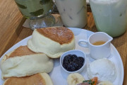 外国人「韓国で日本風パンケーキと抹茶ティラミスを食べてみたよ！」