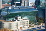韓国人「ソウル市庁舎の広報物がおぞましすぎる件」