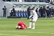 海外の反応「島国には優秀な役者がたくさんいる」Jリーグで生まれた衝撃のゴールと優しい気遣いが中国で話題に