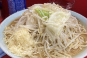 「ラーメン二郎って何カロリーか分かる？」外国人が好きなラーメンを語り合う