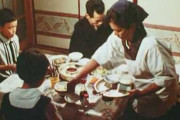 韓国人「1966年の日本の家庭と街並み動画を見た感想がこちら」→「まるで80年代の雰囲気に似ていた（ﾌﾞﾙﾌﾞﾙ」