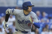 MLBが投稿した大谷翔平の劇的ホームラン直後の一枚に全米騒然！←「明日は死球かな」（海外の反応）
