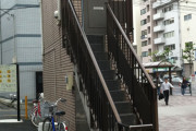 外国人「日本にはこんなに激狭な住宅があるらしいぞ・・・」