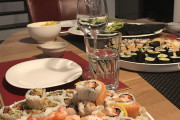 海外「君はSushiが作れるの？俺と結婚してくれないか？」外国人が作った自家製のお寿司に大量のコメントがｗｗｗ