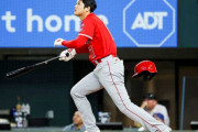 【海外】「これってシャンプーのCM？」髪をなびかせベースを回る大谷翔平がイケメンすぎると海外で話題に！