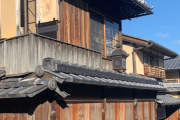 海外「これがスタバ？日本の建築はどうなっているんだ！？」京都にあるスターバックスがクールすぎると外国人が興味津々ｗｗｗ