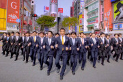 外国人「日本の渋谷で歌ってる奴ら面白すぎだろｗｗｗｗｗｗｗｗ」