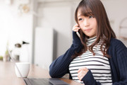 日本人、スマホに耳を当てるのが嫌でコレを買ってしまうｗｗｗ【タイ人の反応】