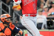 【海外の反応】大谷翔平が１３６メートルの特大ホームラン（第４１号）を打ってチームの連敗を阻止しファンが大歓喜！
