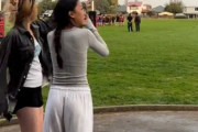 今まで一度も虹を見たことがない中国人女性の反応がカワイイ