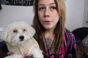 こんなに可愛いのに？！まだ子犬のときに素行不良で見放されたマルチーズの新たな門出