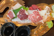 海外「日本の馬刺しが食べたい」米国では馬肉は禁止？世界の「バサシ」事情も話題に！【海外の反応】