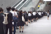海外「日本は集団主義？いや超個人主義だ！」日本は○○主義だと様々なラベリングをする外国人