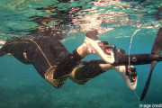 水中を超人的スピードで泳ぎたい？ならばこれはどうでしょう？足でプロペラを回すシーバイク