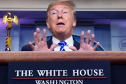 【悲報】トランプ大統領、消毒液を体内に注射する新型コロナ撃退策を提案してしまう