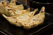 完食すればタダ！超特大餃子チャレンジ！ 海外の反応