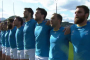 選手たちとウルグアイ国歌を斉唱する日本人少年に海外から反響（海外の反応）