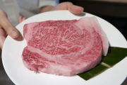 海外「日本の和牛は本当に美味しい、Teppanyakiは世界一だね！」200ドルの神戸牛ステーキに外国人から様々なコメントが
