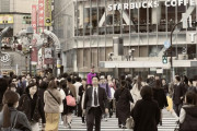 外国人「身長206cmの俺が渋谷スクランブル交差点へ行くとこうなる」