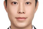 中学生相手に「たばこを買ってあげる」清州市議の性買収疑惑、スマホ提出拒否に韓国で捜査の遅れに批判