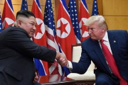 【日本パッシング】韓国人「日本がショック！」トランプ大統領と金正恩氏の会談をアメリカと韓国から情報提供されず、「真っ暗」な境遇に‥　韓国の反応