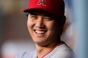 大谷翔平のオープン戦第1号ホームランに現地大熱狂！←「プレイボールで振る奴ｗｗｗ」（海外の反応）