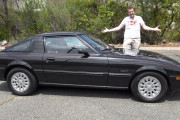 【海外の反応】1984年式マツダサバンナRX-7は軽くて楽しいクルマだった！