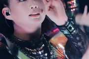 Bring Me the HorizonのオリバーがBABYMETALの女の子たちとハグをしてる　【海外の反応】