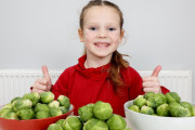 【海外】「偏食だった少女、摂食障害専門家の助けでブリュッセルスプラウトを克服！野菜嫌いを乗り越えた感動ストーリー」