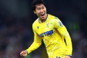 英国人「別人みたいだ」鎌田大地、決勝ゴールに関与！先発で本領発揮！現地サポ手のひら返しで称賛！【海外の反応】
