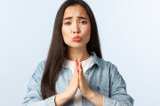 日本人の土下座文化が面白すぎると中華で話題に！「楽しんでる精神が強すぎる」「おかしくなるほど笑っちゃった」海外の反応