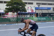 海外「彼はおそらく日本人を決して許さないだろう」美少女によそ見してしまうトライアスロン選手が話題に