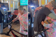 【海外】飲食店オーナー、盗まれた若きスタッフのために新しい自転車を用意！感動のサプライズストーリー