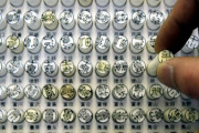 外国人「日本人って結構最近まで名字を持ってなかったのか…」