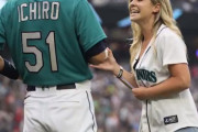 【海外の反応】大谷翔平も素晴らしいがやっぱり日本のレジェンドはイチローだ
