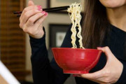 中国人「なぜ日本人は麺を食べるときに豚の鳴き声のような音を出すの？」　中国の反応